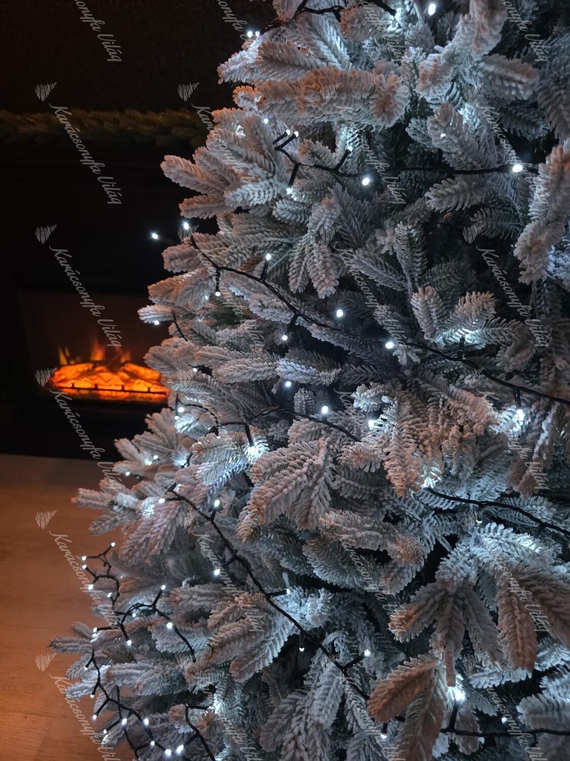Karácsonyi LED világítás fára hideg fehér 35m 700LED