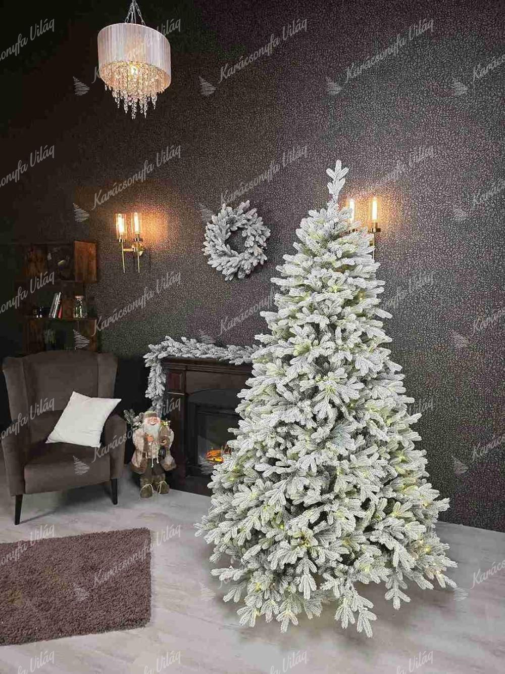 3D Lappföldi Lucfenyő 240cm LED950